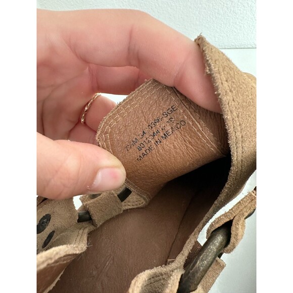 Frye Ray Harness Western Ankle Bootie Suede Brown Block Heel Biker Women's 7.5 - Picture 9 of 10